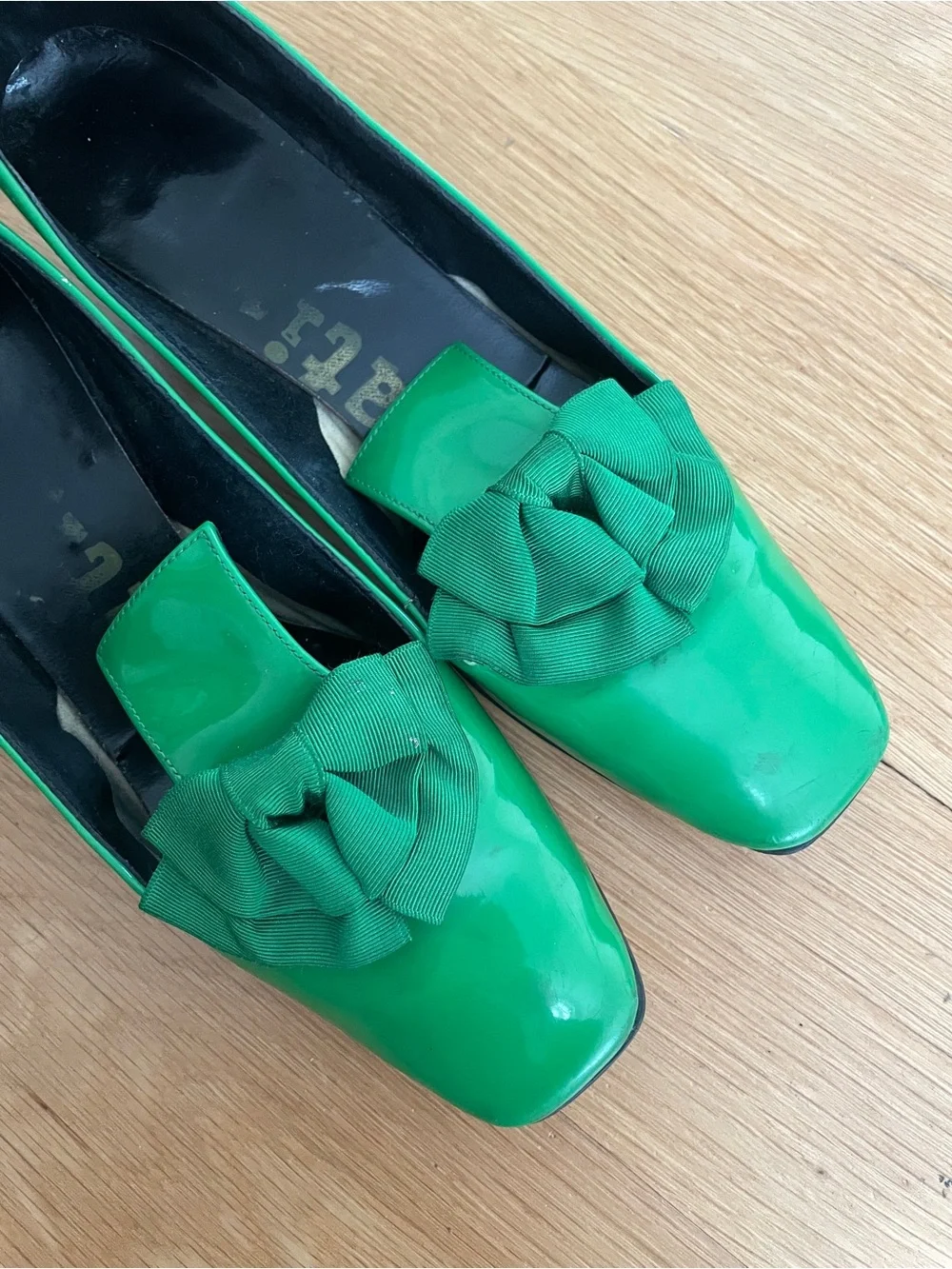 Green Women's Bow Accent Loafers